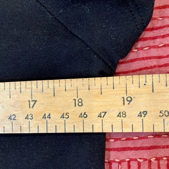 Lole women’s medium Black Fitted Cap Sleeve T-Shirt / athletic top - Picture 4 of 11